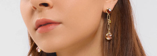 Matching Earrings with Face Shapes: Enhancing Your Features with the Right Pair