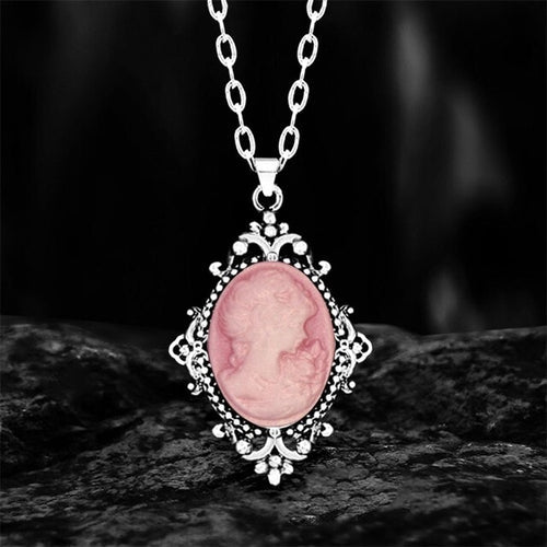 antique-cameo-pendant