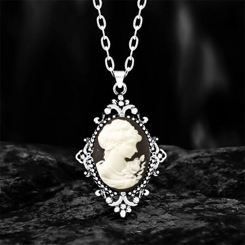 antique-cameo-pendant