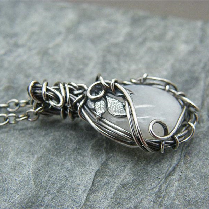 moonstone-pendant
